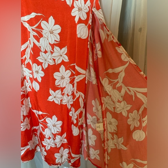 Zara  orange/red floral maxi dress with side front slit Size Medium. - Picture 3 of 4